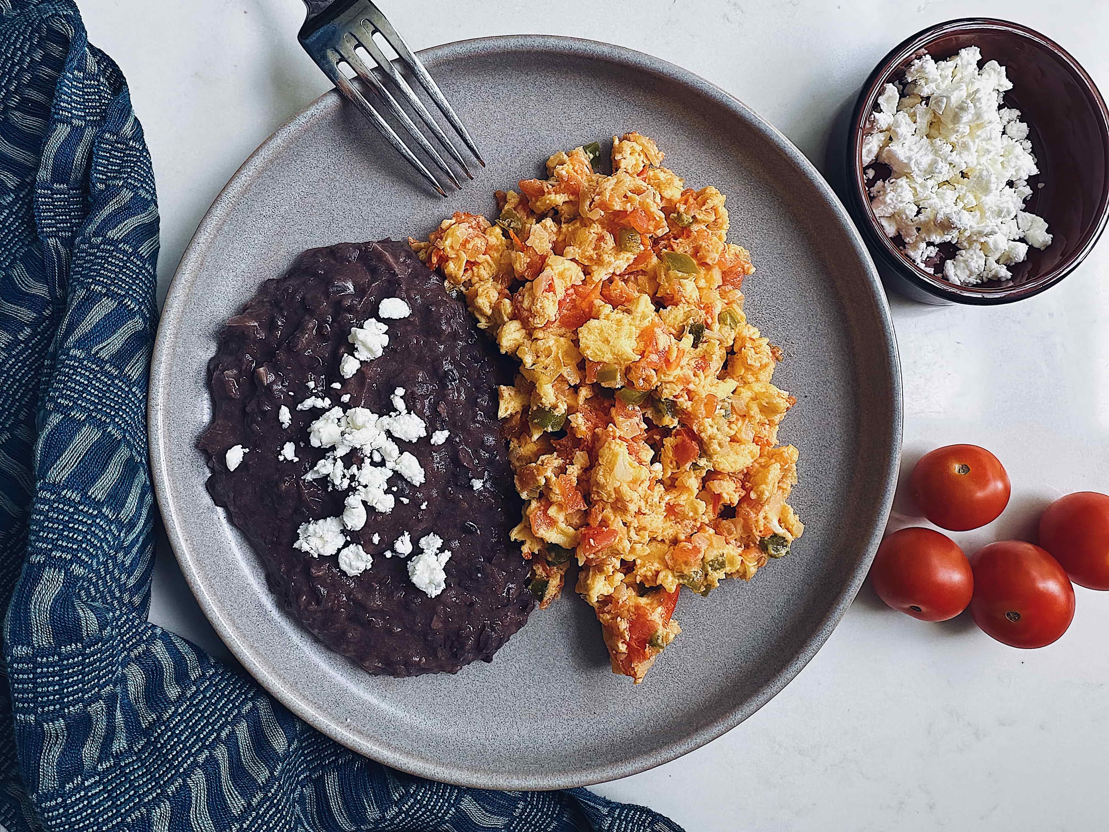 Huevos a la Mexicana